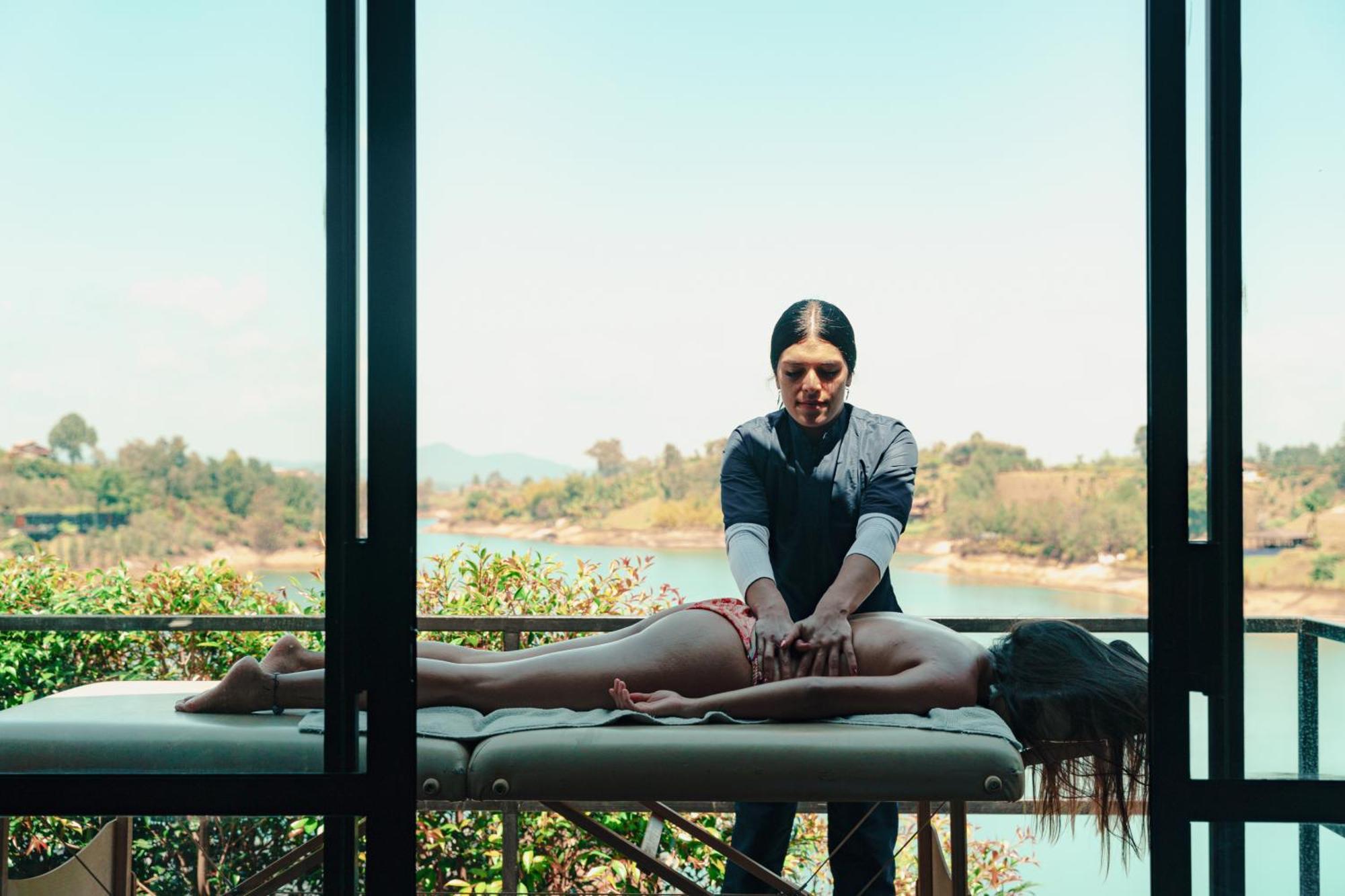 The Boato Hotel Guatapé Exterior foto Thai massage